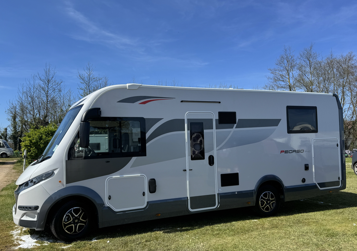 Home visit Motorhome/caravan outside deep clean 