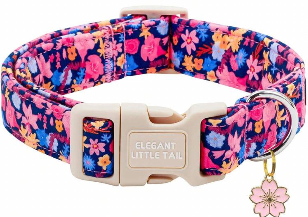 Large cotton collar with charm (colors vary depending on stock)