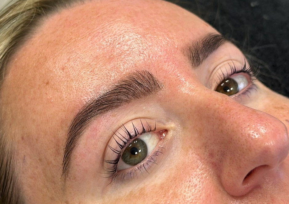 Eyebrow lamination
