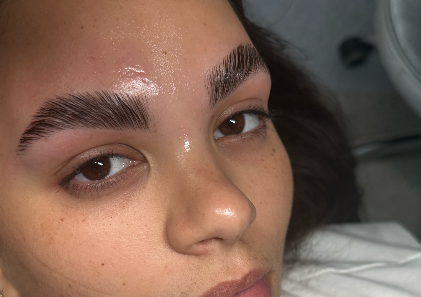 Brow Shaping + Brow Lamination