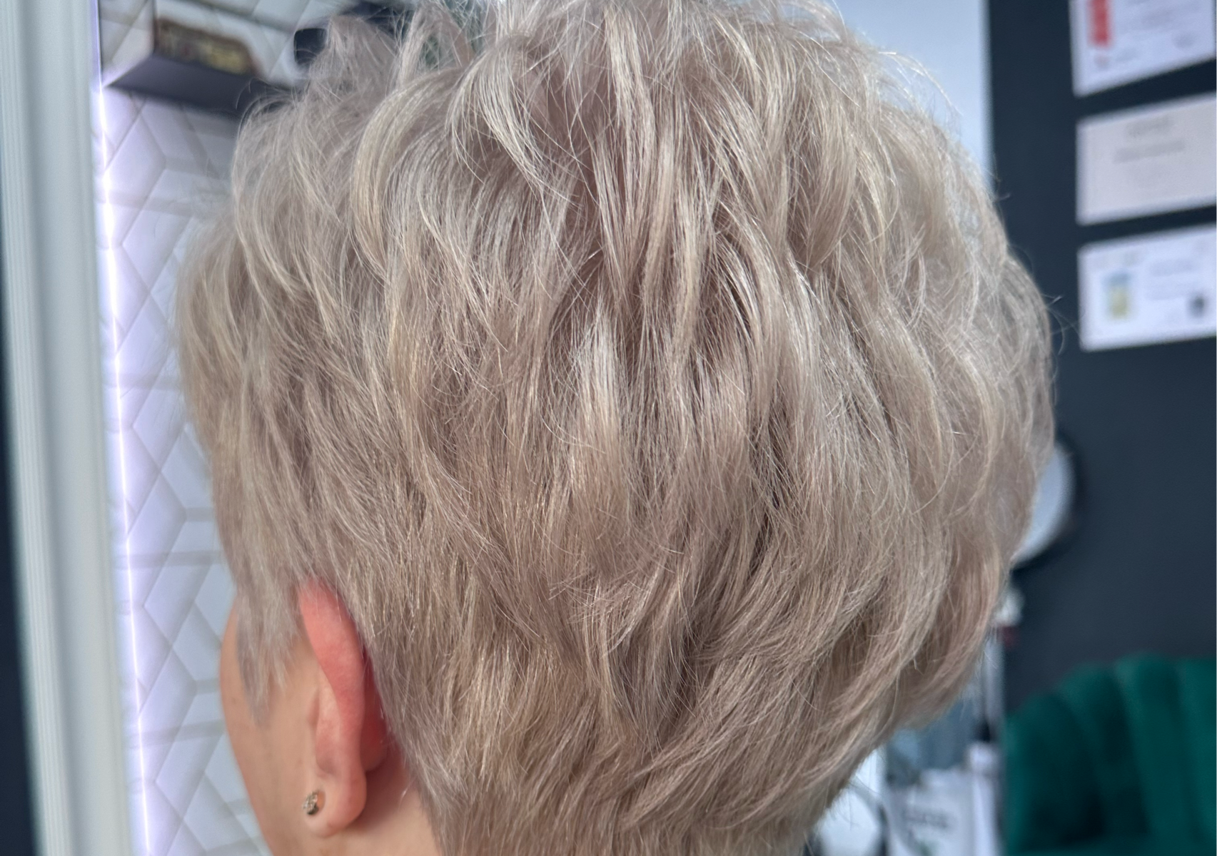 Vopsit rădăcină/scurt,spalat si aranjat