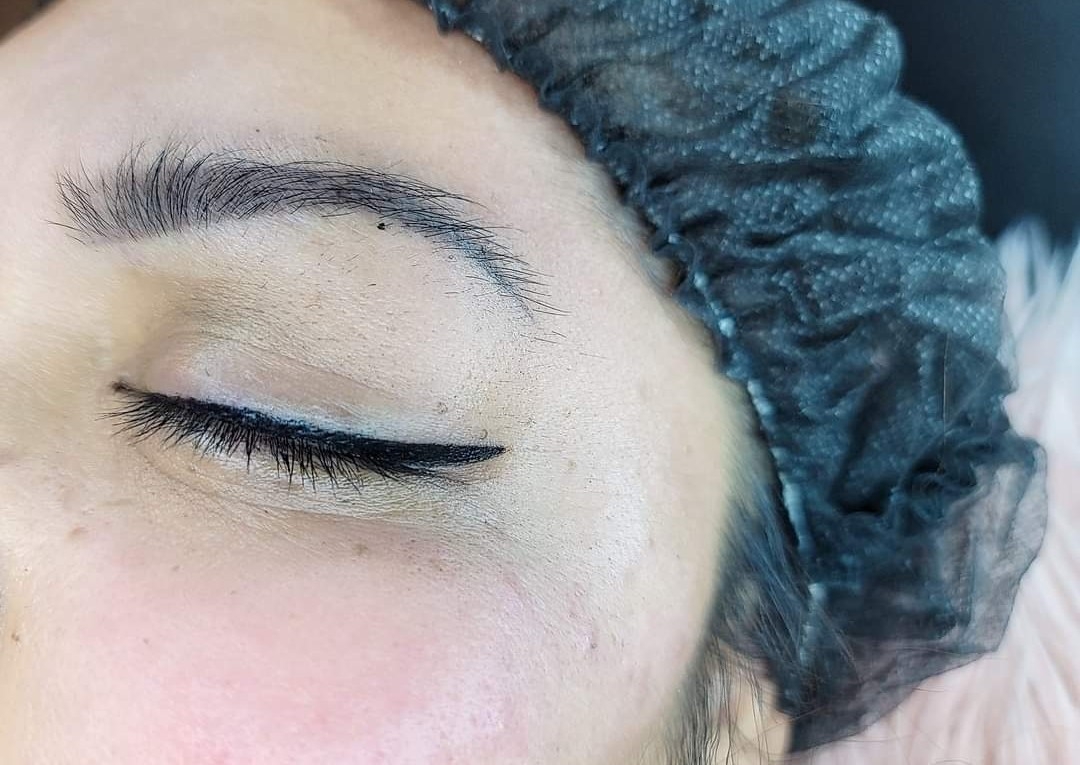 Upper eyeliner