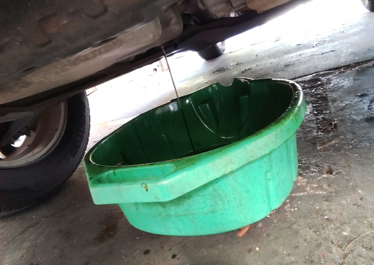 Oil changes with  Oil & Filter included 