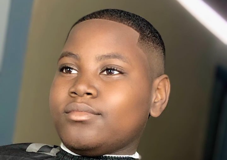 Kids haircut  (17 & under )