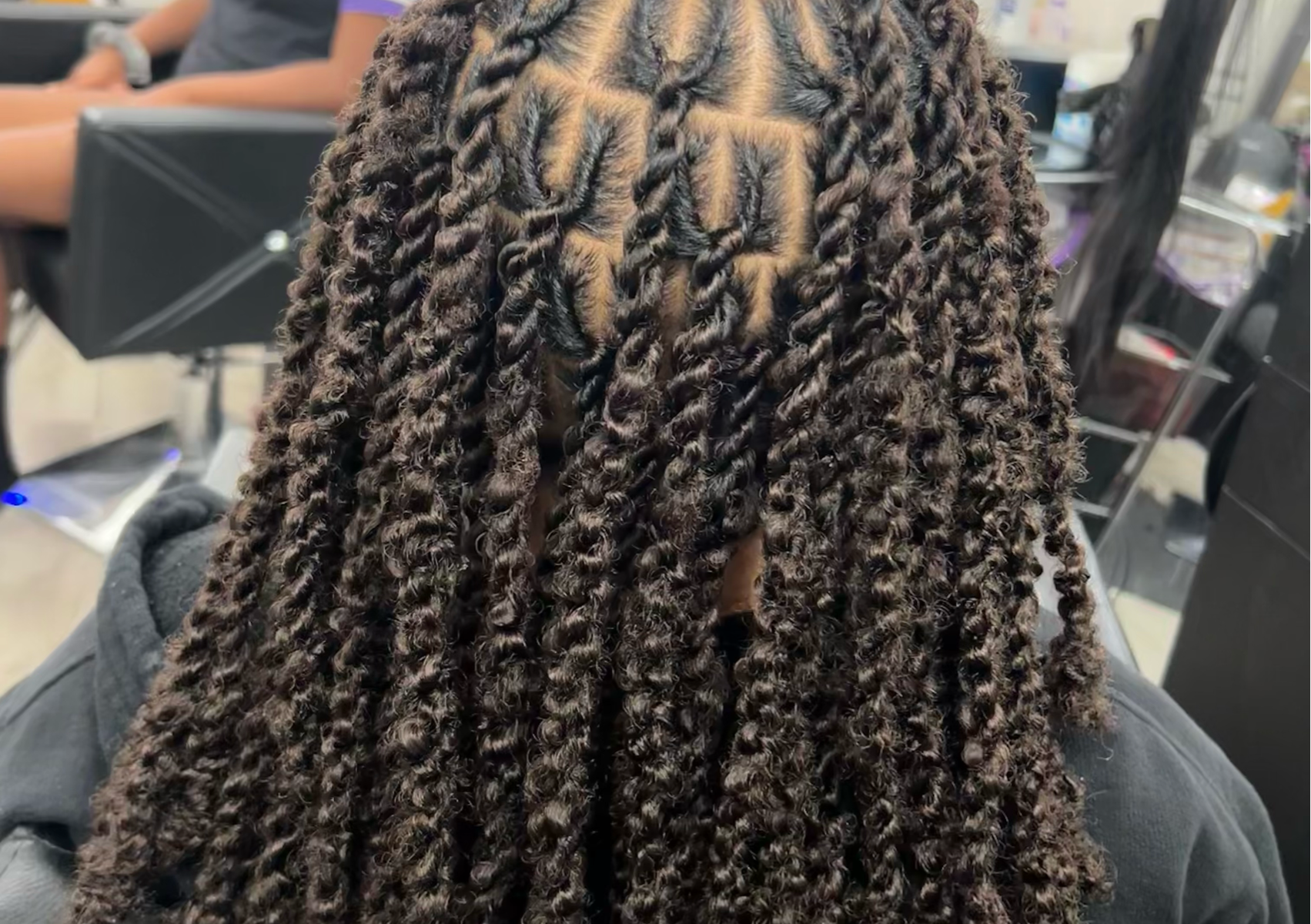 invisible locs