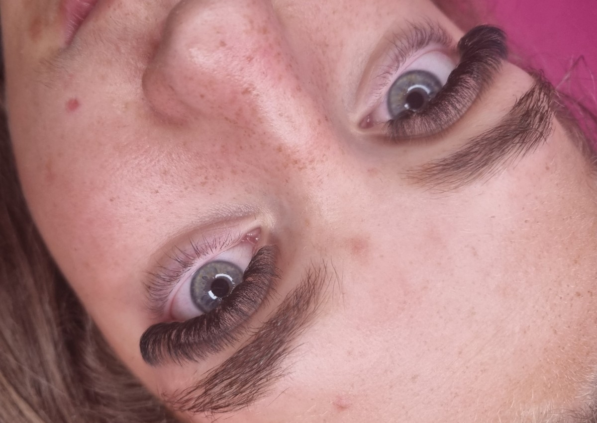 Volume Lashes - Full Set