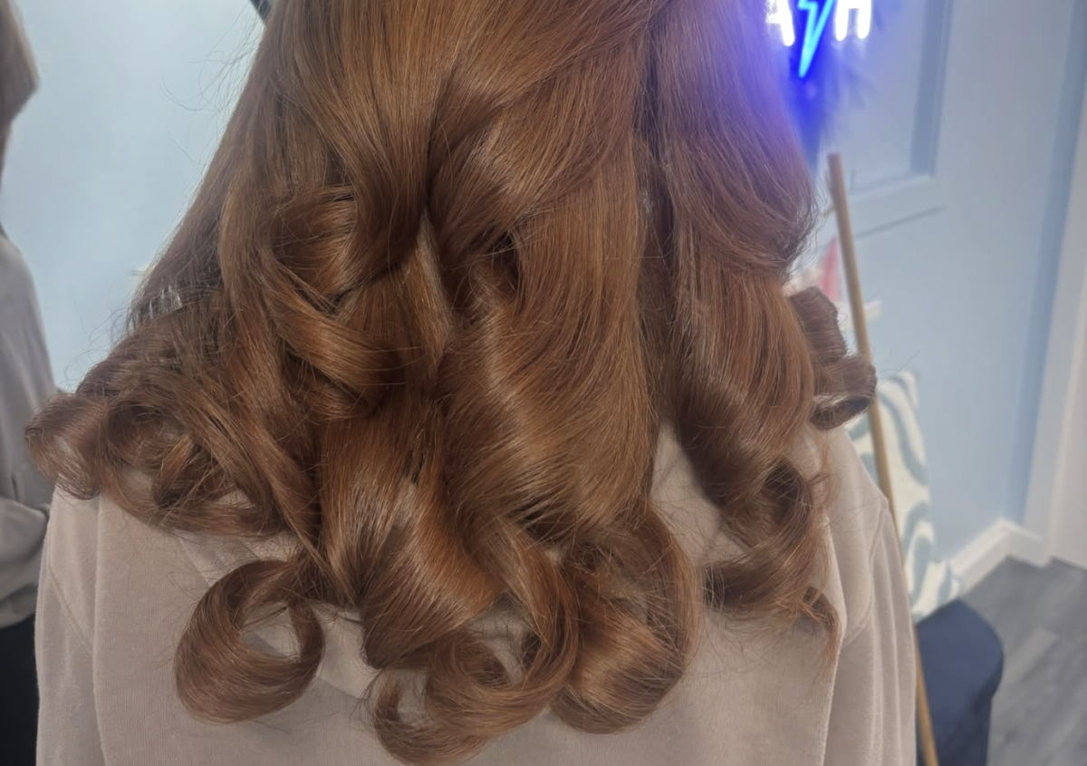 Bouncy Blowdry - Natural Hair