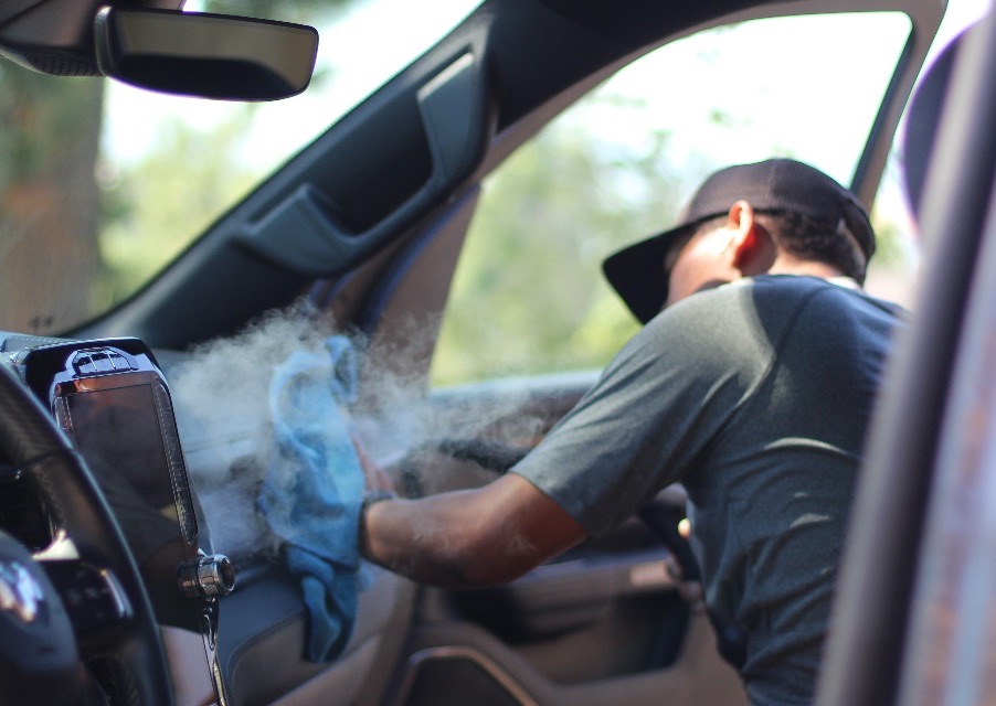 ( Basic  In & out ) Full Steam Clean  + Express Wash & Dry ( 3 month Protection ) Sealant Protection