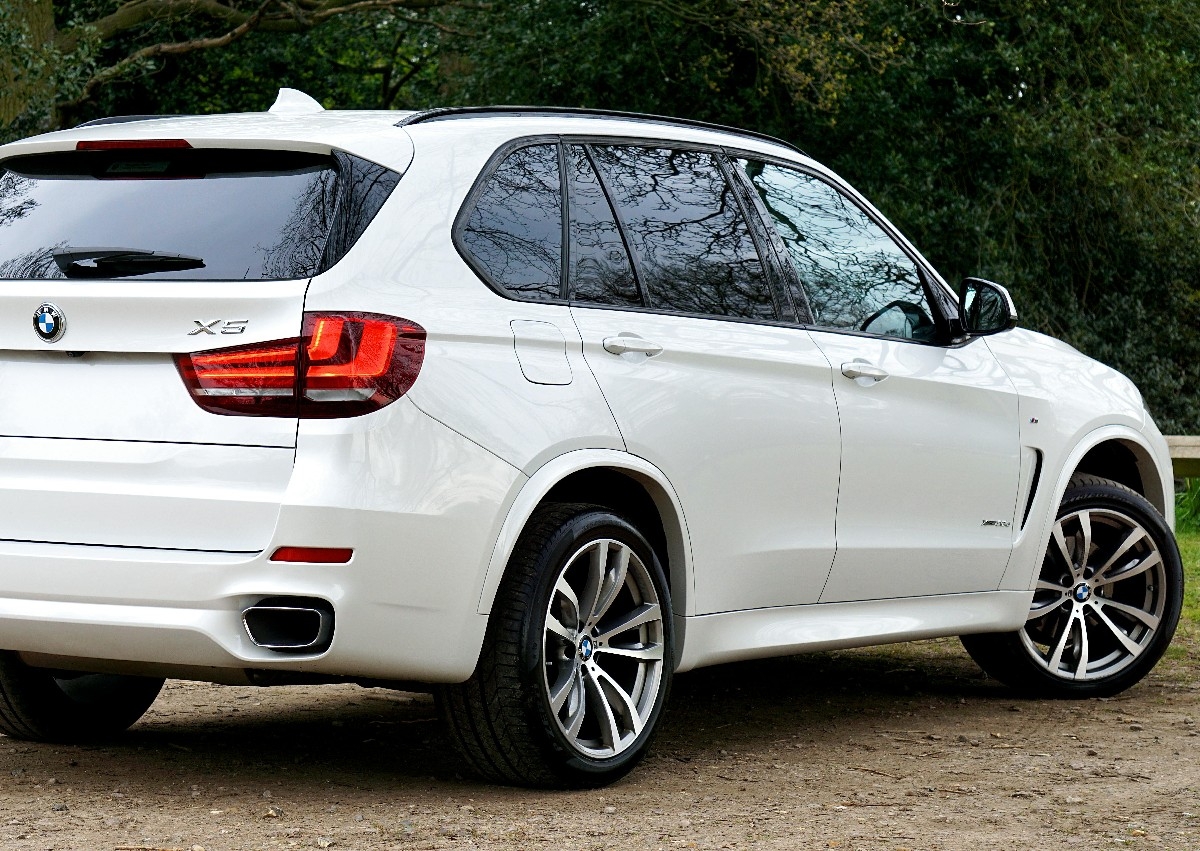 Exterior Luxe Refresh  (Mid-Size SUV)