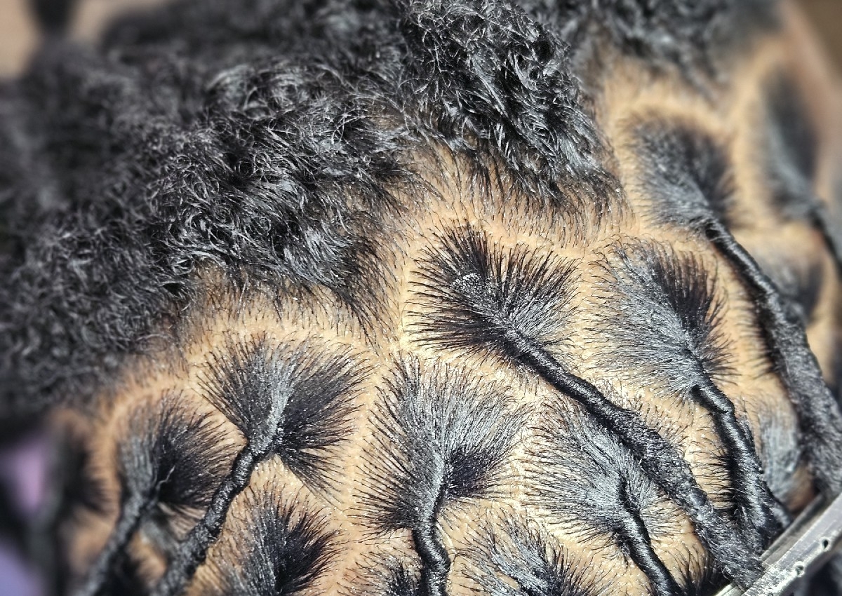 Retwist ( medium locs)