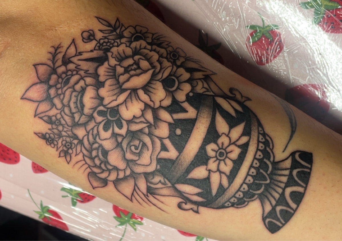Medium tattoo (Black/Grey)