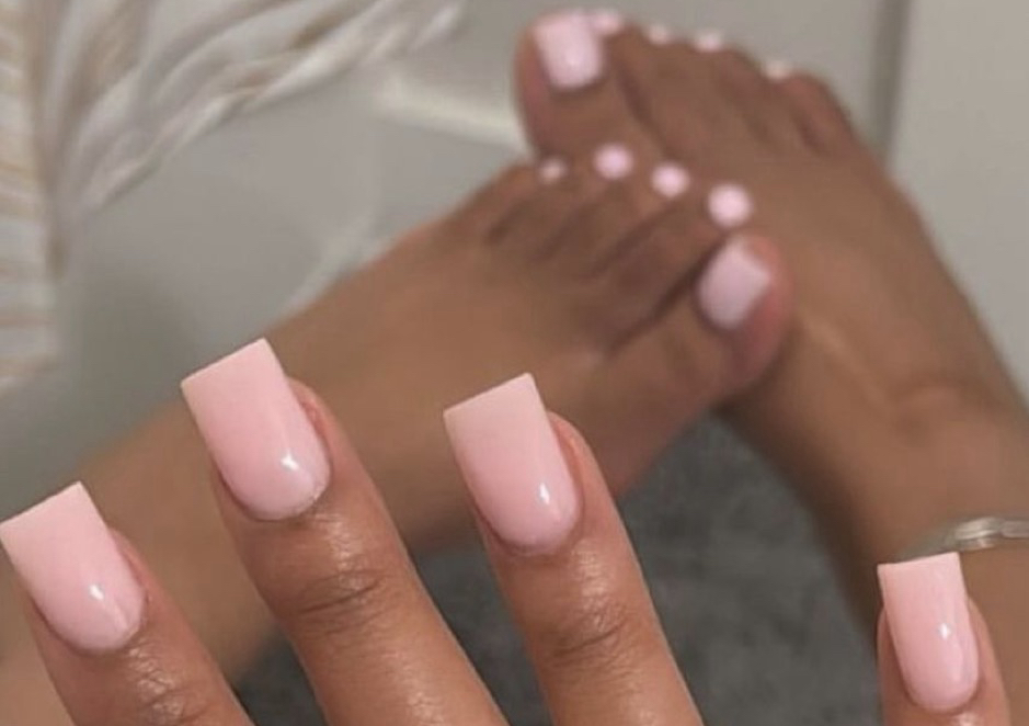 Short Acrylic + Toes Straight Polish 