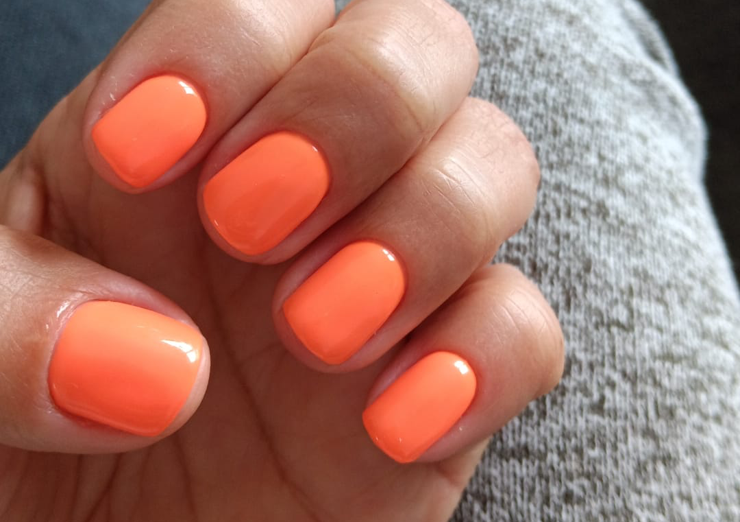 Manicura de gel, un solo color 