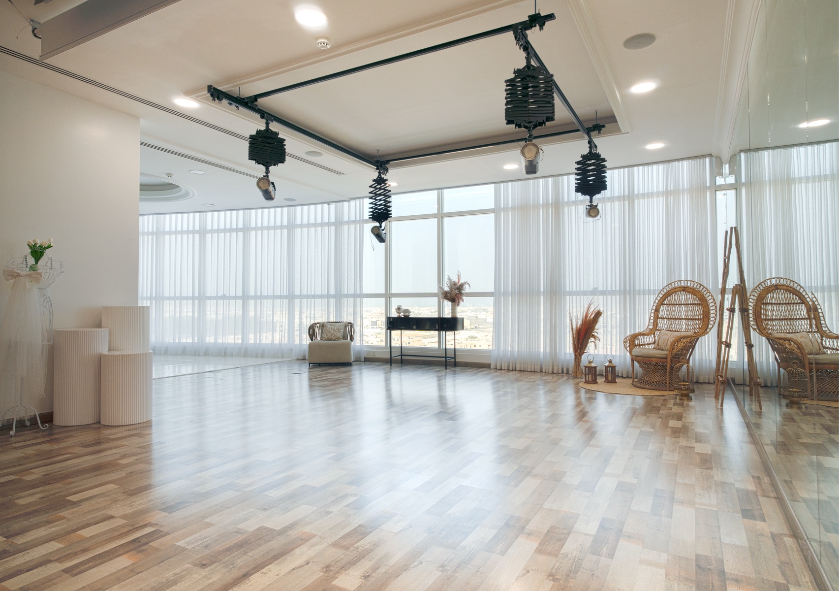 ايجار مساحة 