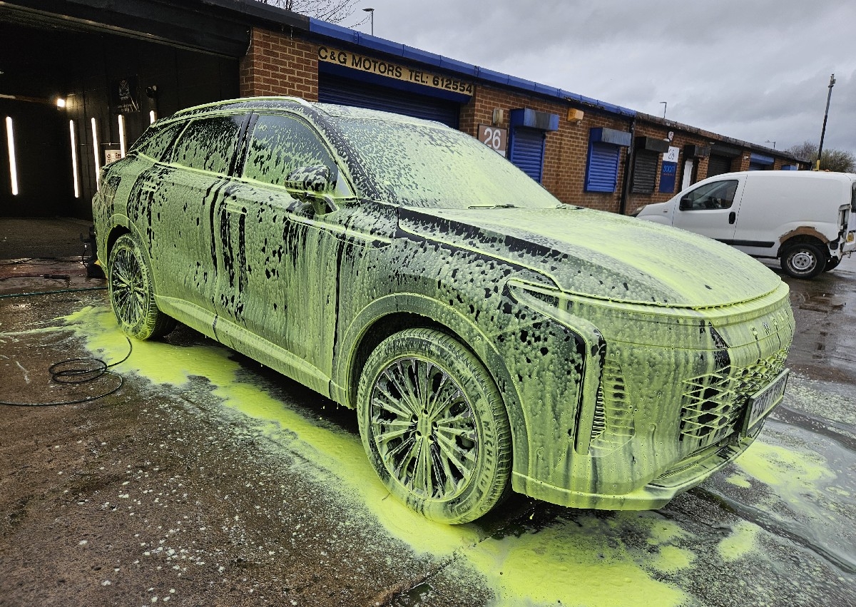 Exterior decontamination detail 