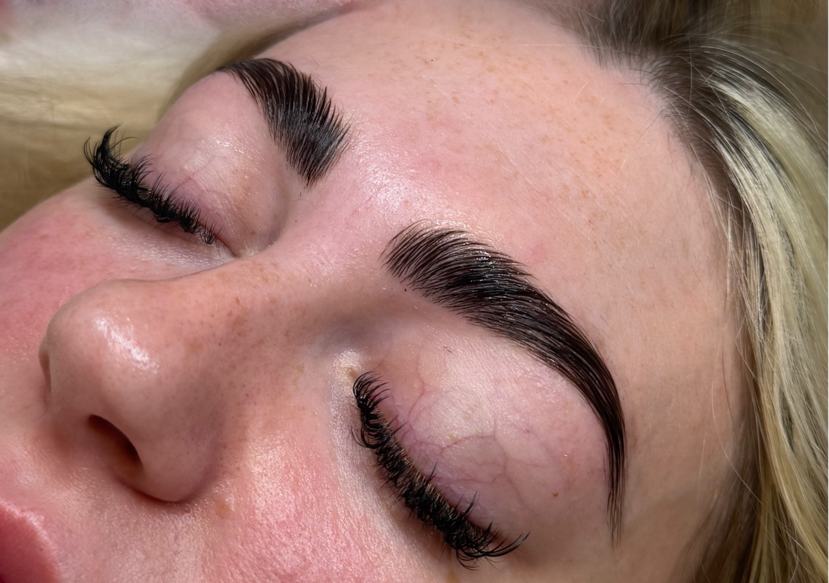 Brow lamination 