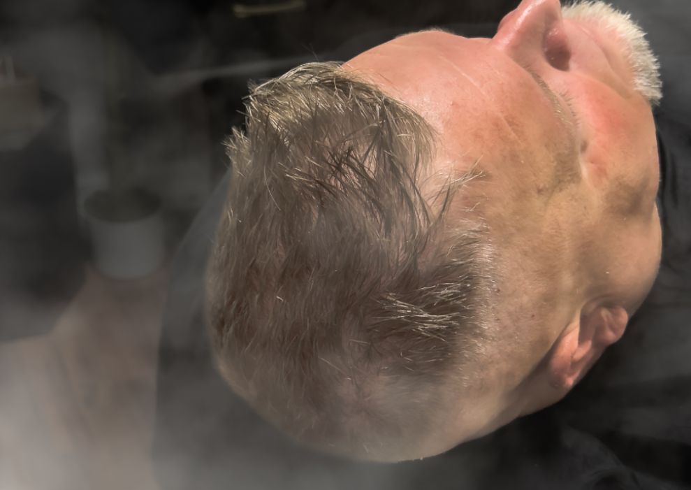 Classic Cut with Scalp Detox Experience (2/2)