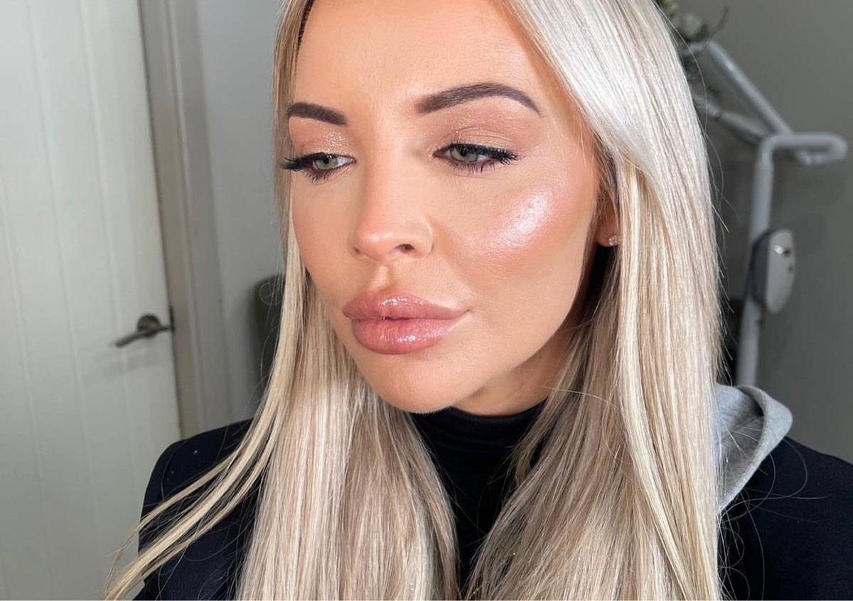 Face Makeup - ( No Eyes )