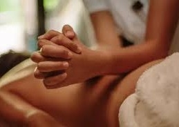 60 minute Lomi Lomi massage