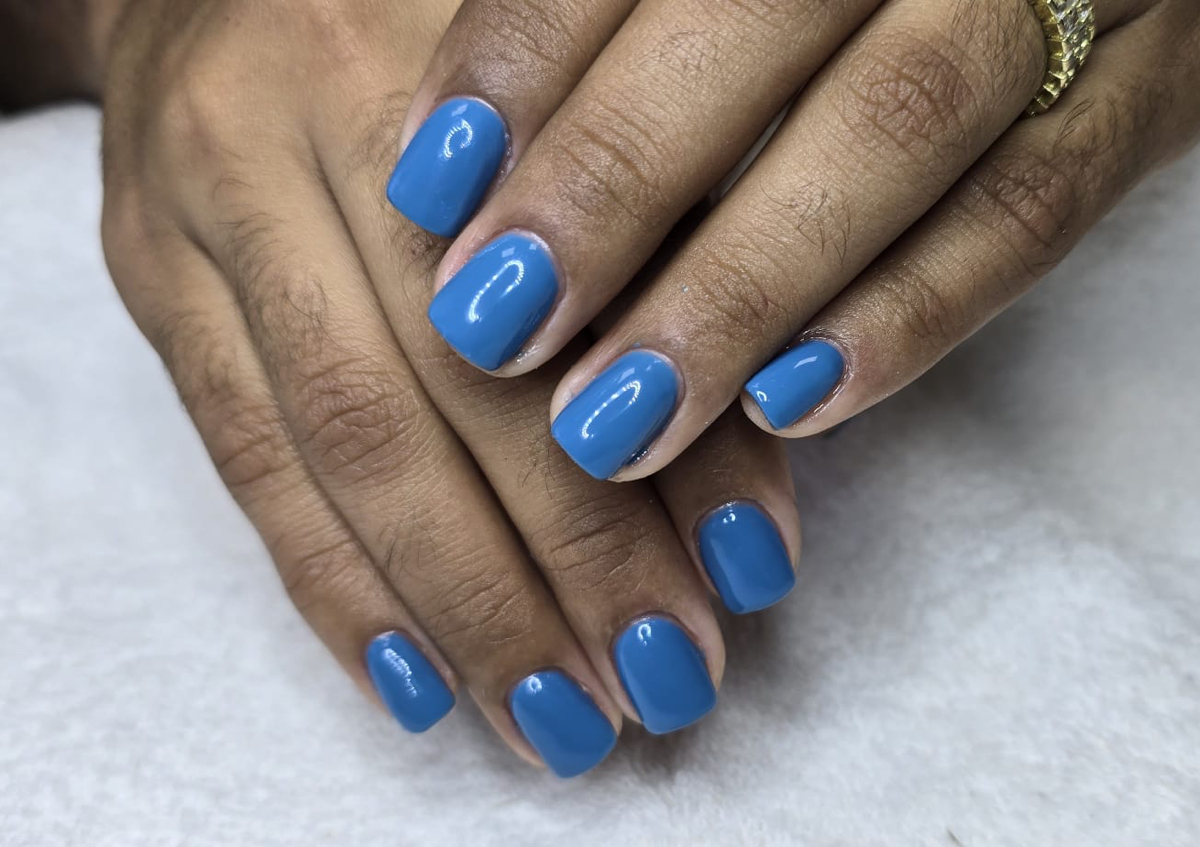 Manicura rusa con builder gel