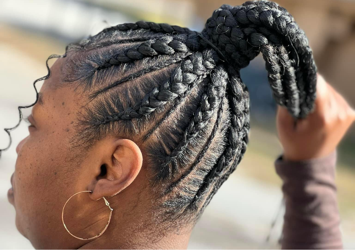 large feedin ponytail