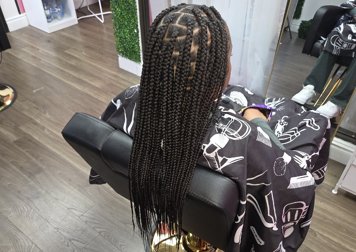 Kids Medium Knotless Box Braids 