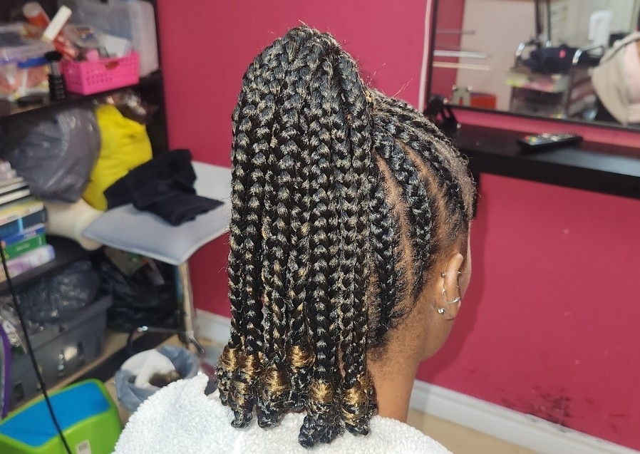 Large Feed-in Stitch Braids  