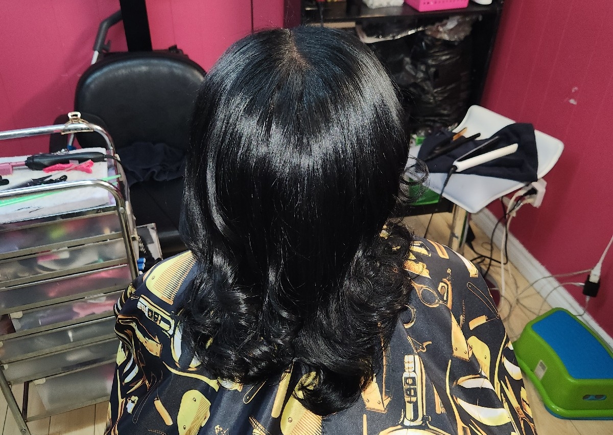 Silk Press (Wash and Trim Included)