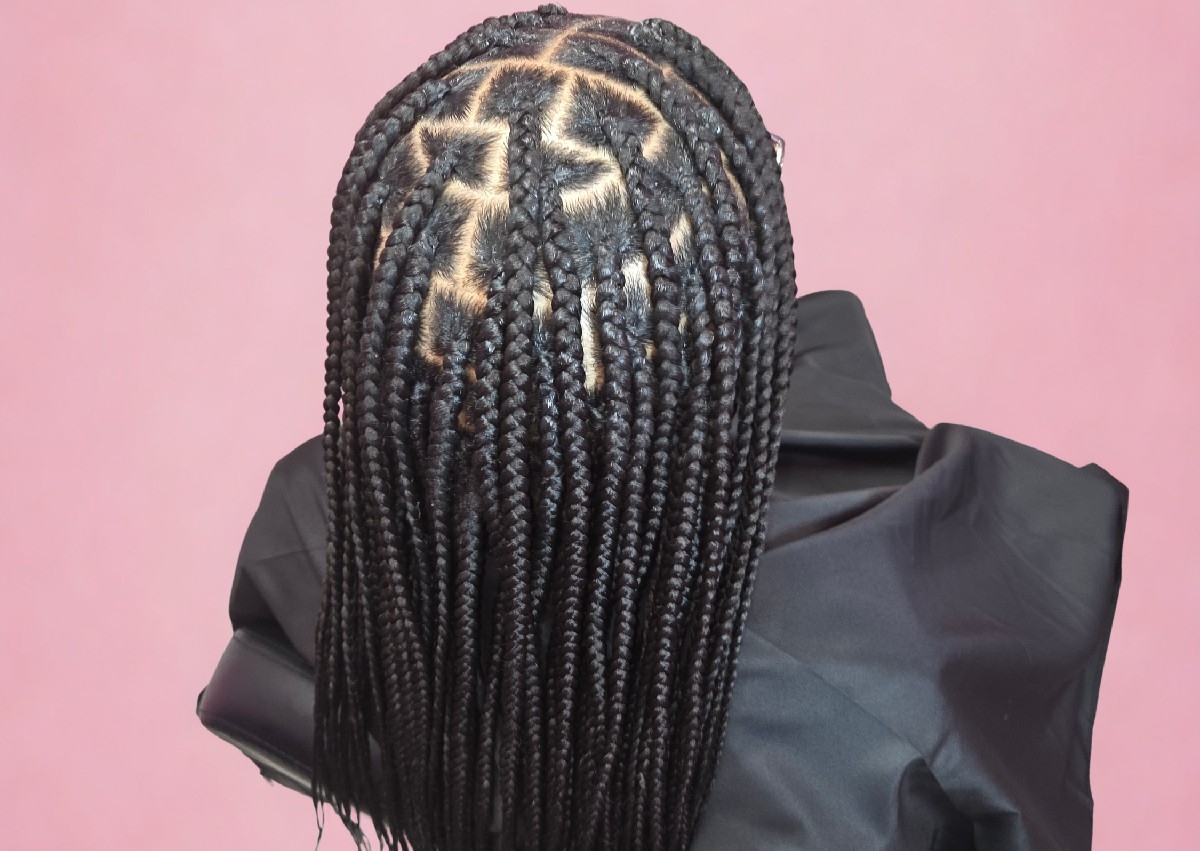 Medium Knotless Mid Back