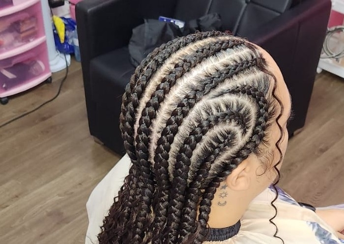 Feed in Design Stitch Braids w Extentions ( Includes Wash)