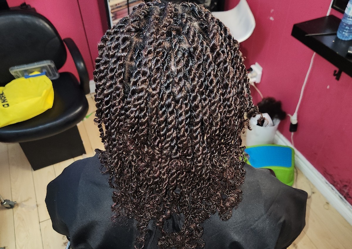 Kinky/Marley Twists Shoulder Length (Includes Hair)
