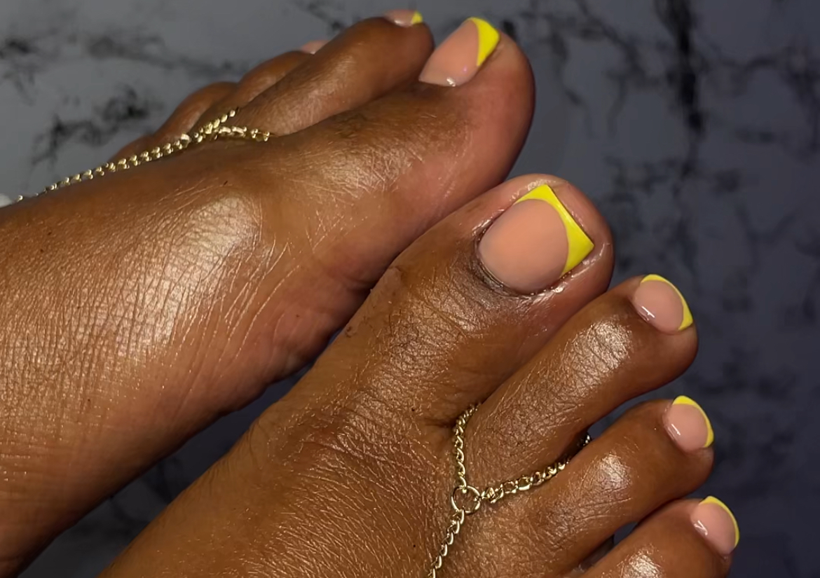 Full Gel Pedicure