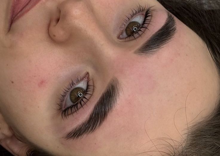 Brows Shape Waxing or threading