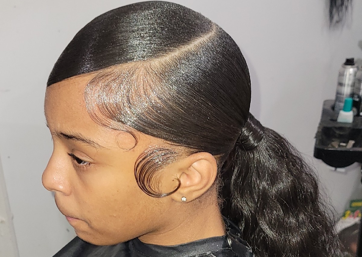 Low ponytail / braid