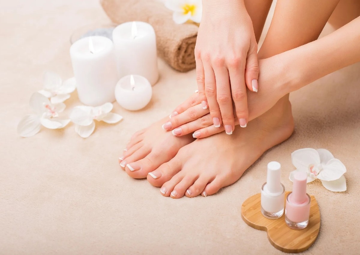 Dazzle Dry pedicure & Manicure