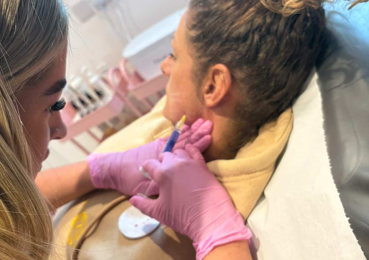 ʟᴜᴍɪ ꜰᴀᴄᴇ 