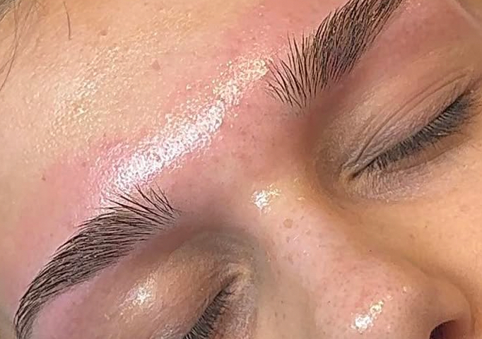 ᴇʏᴇʙʀᴏᴡ sʜᴀᴘᴇ 