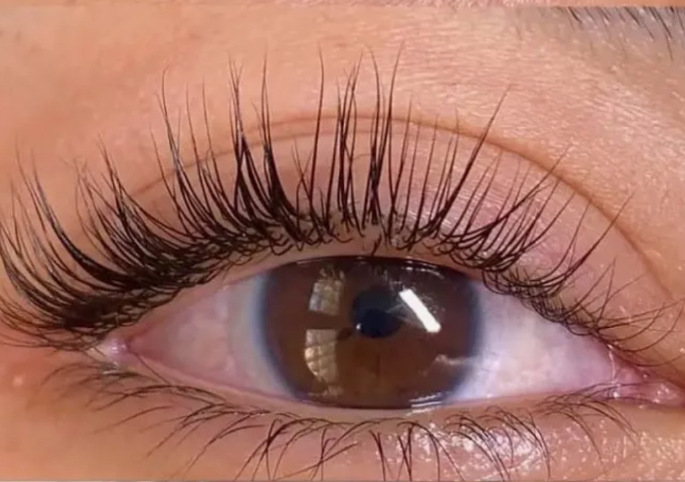 Classic lashes