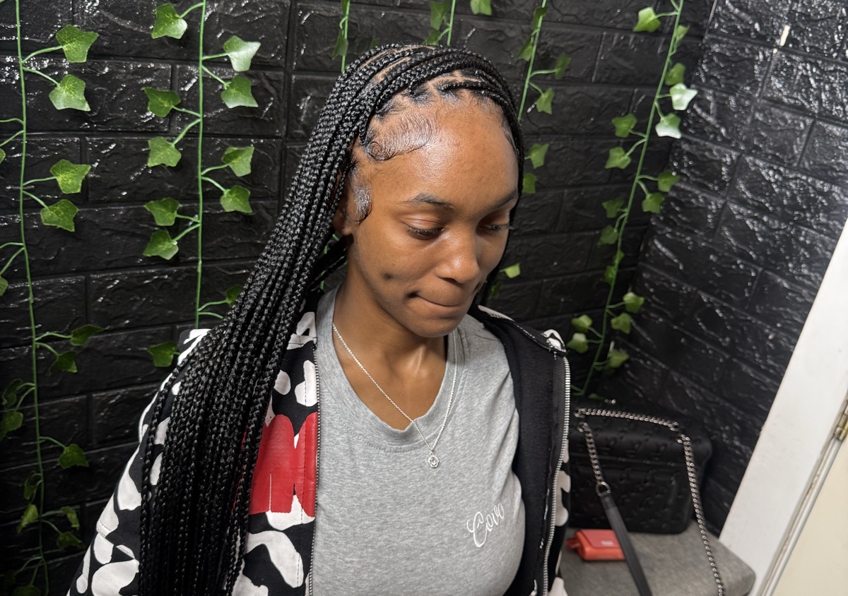 Smedium Knotless Braids