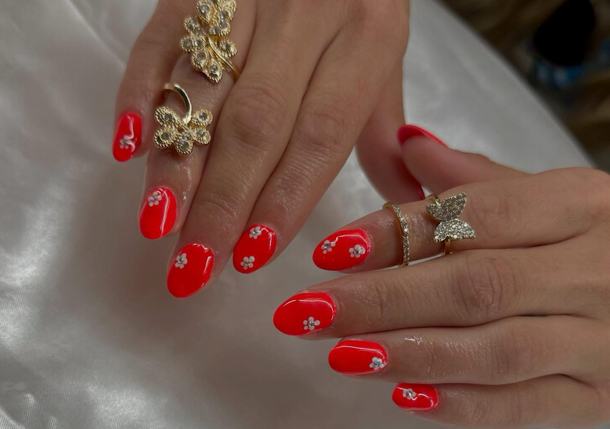 Gel manicure
