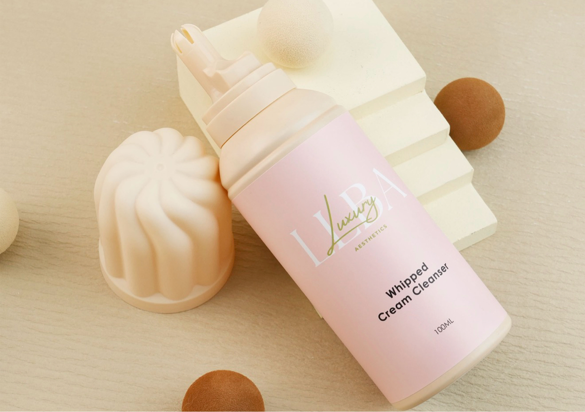 Luxury Whipped lash shampoo