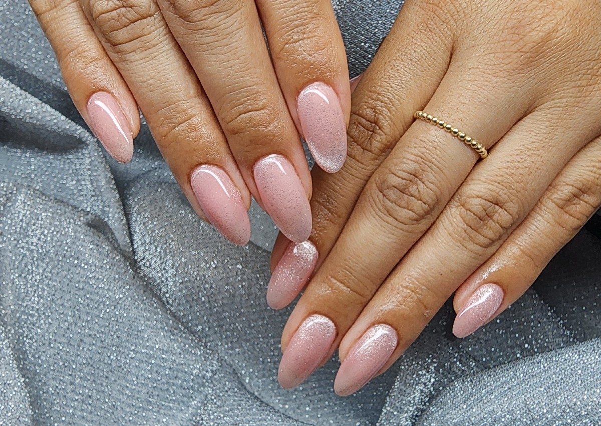 Luminary Gel +  Pedicure Reg