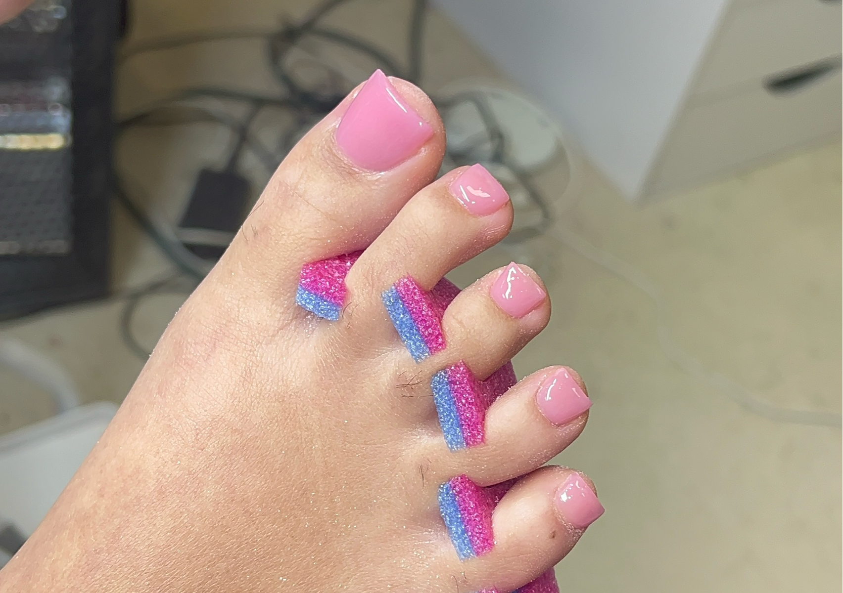 Acrylic toes 