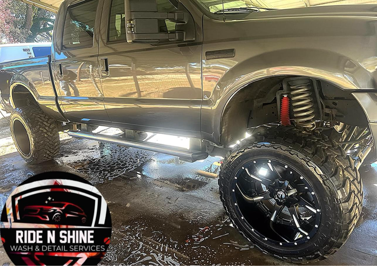 X Lg Truck Full Wash & Detail 