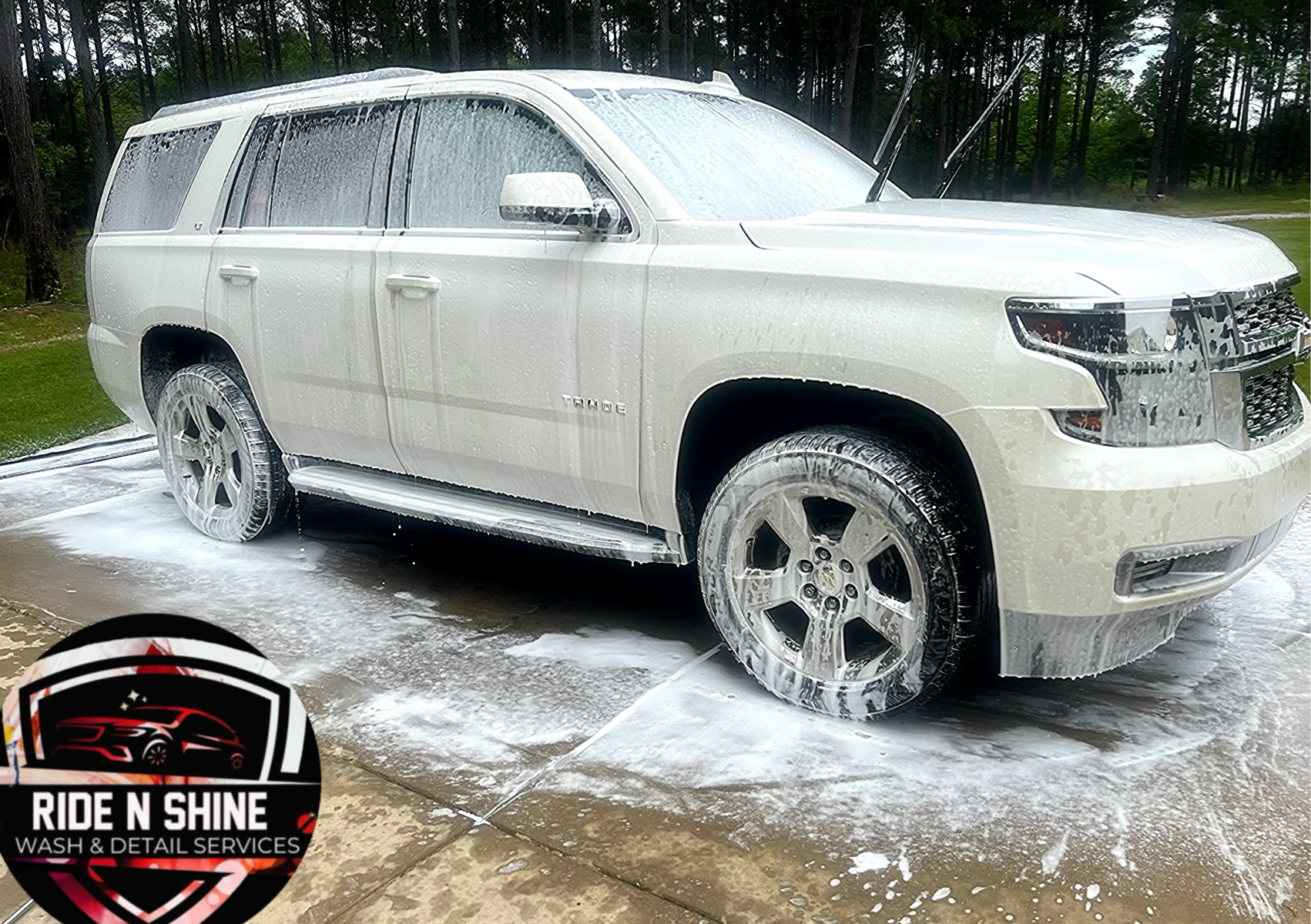 LG SUV Wash, Wax & Detail 