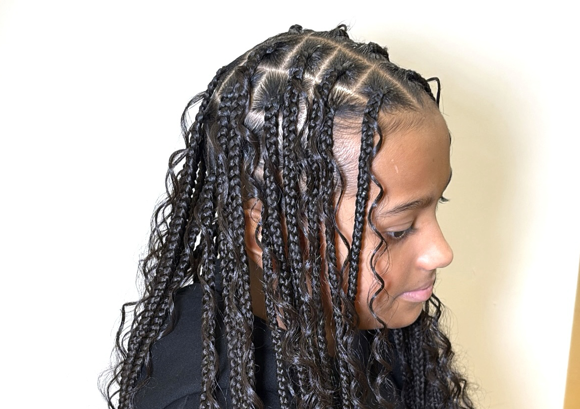 Girls - Medium knotless braids + Goddess curls 