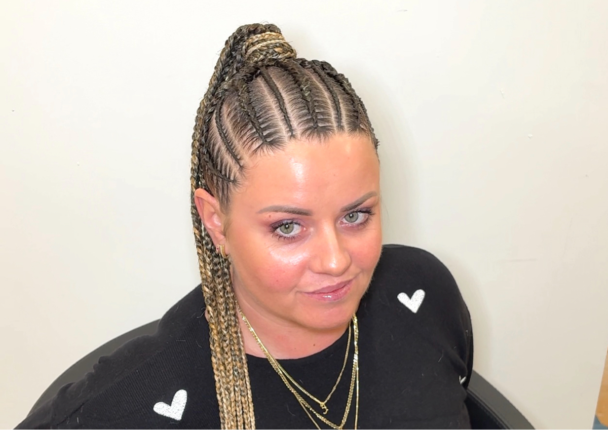 Stitch braid ponytail (6-12 braids)