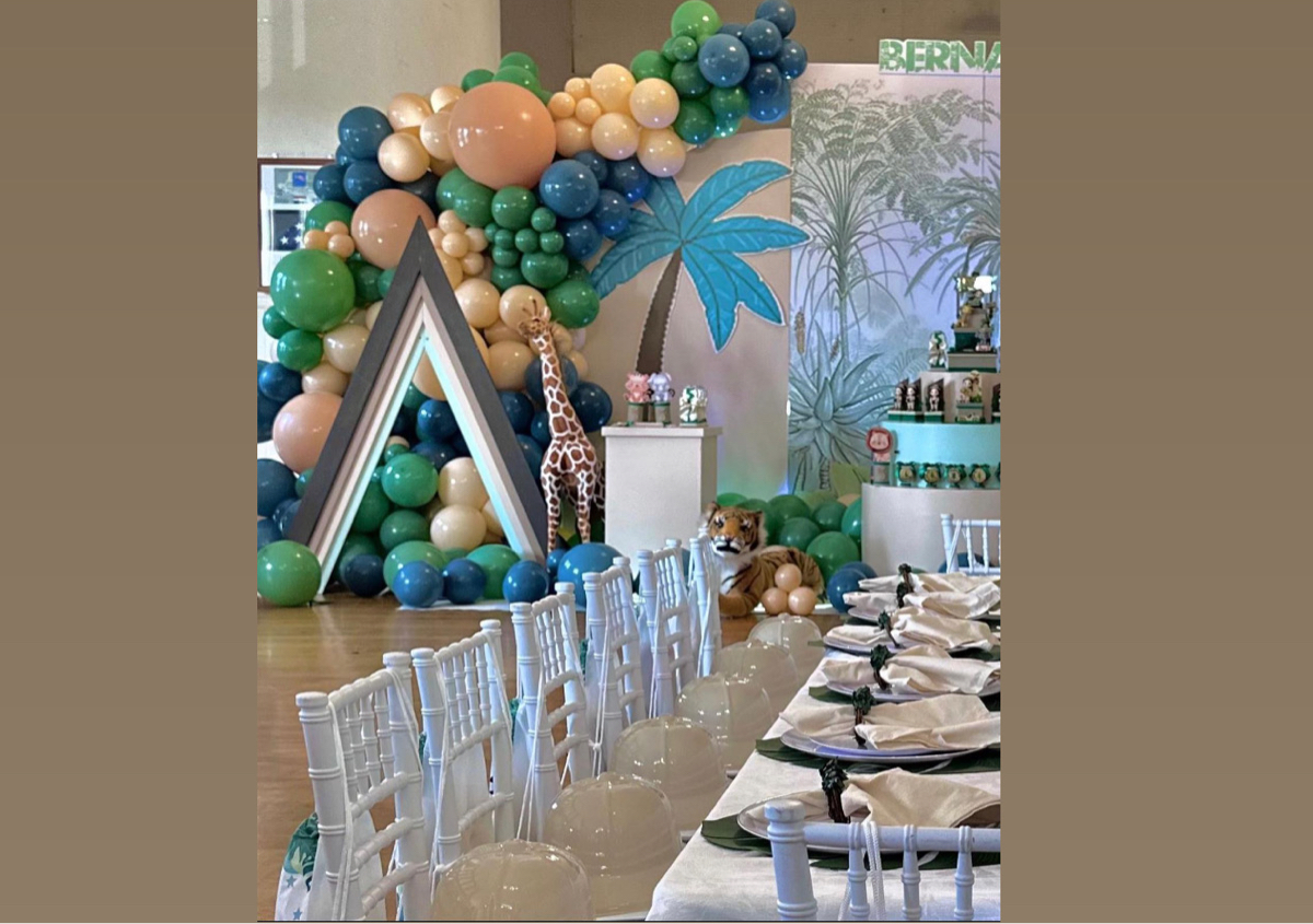 Children's table / Mesa para niños 