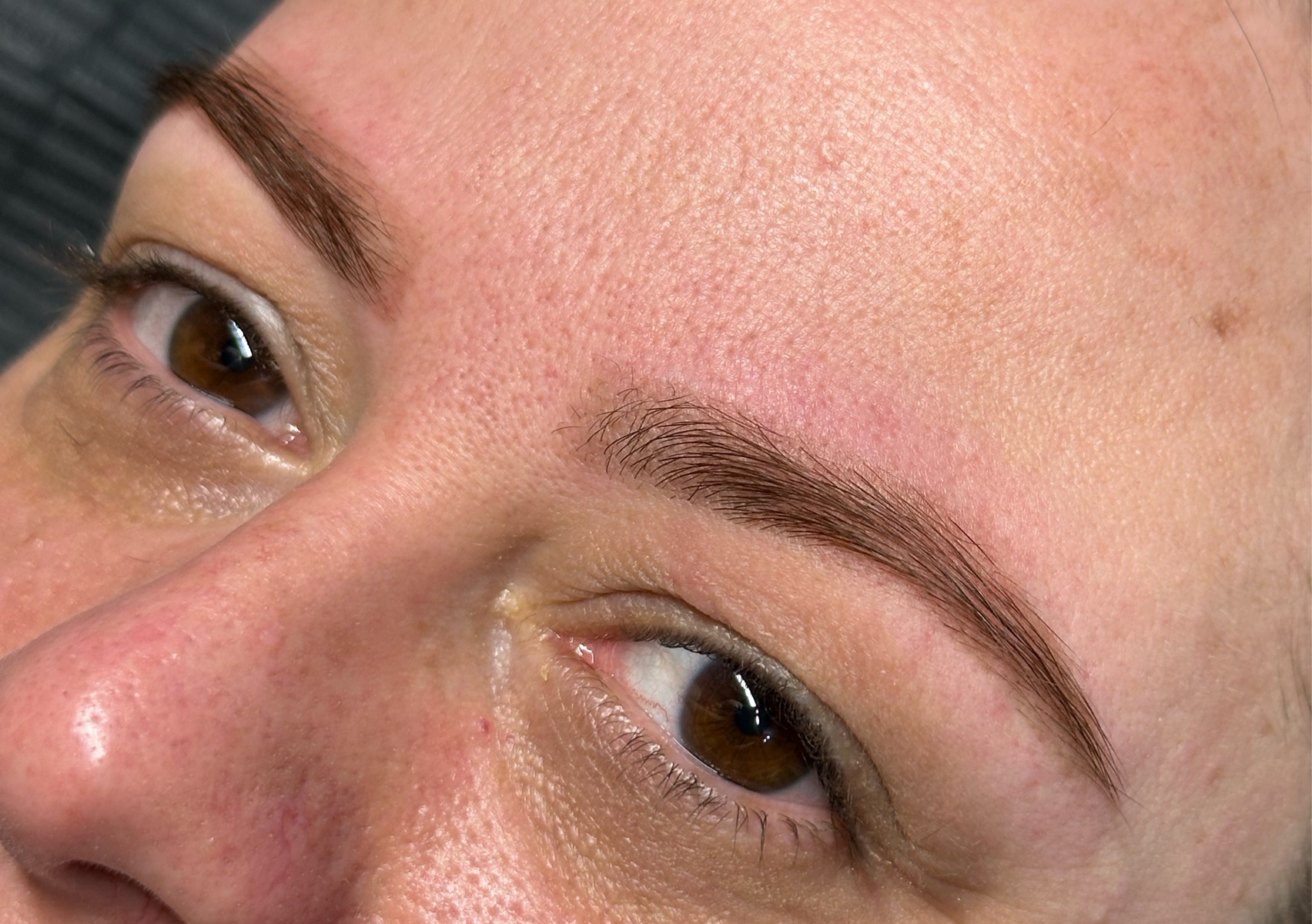 Signature Brow + henna | Design Personalizado + henna ou tintura