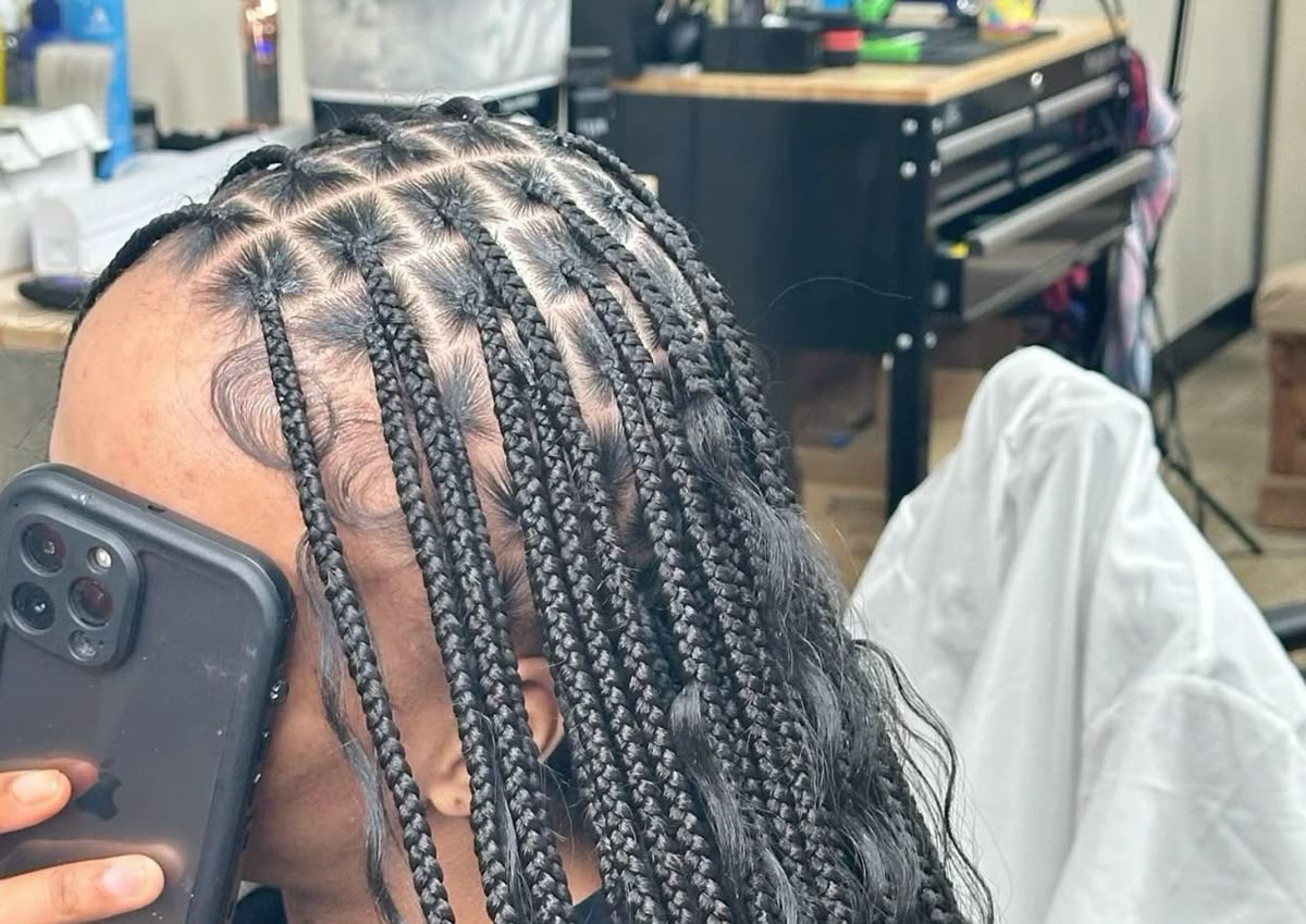   Medium boho knotless